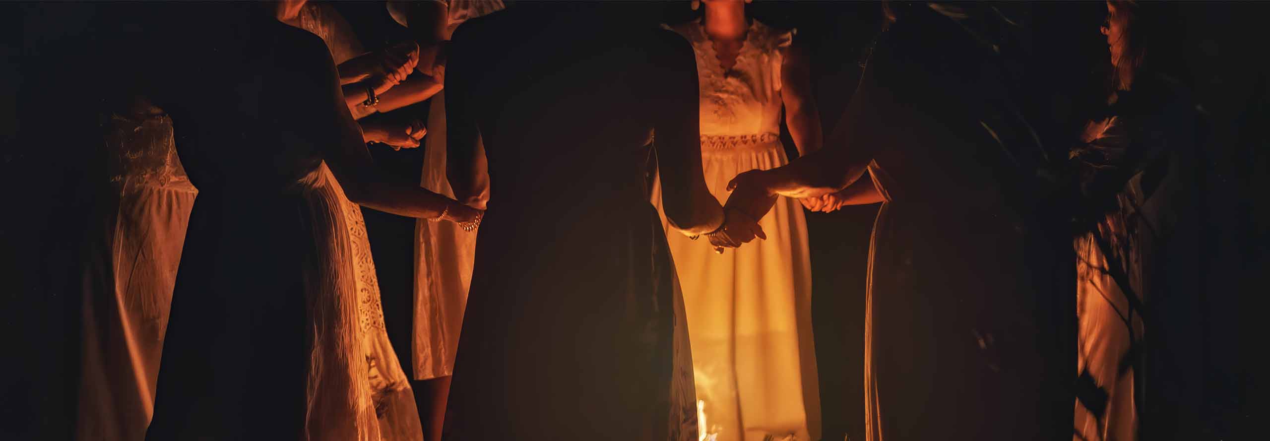 article Vênus em Escorpião 2025: Alquimia Através da Conexão