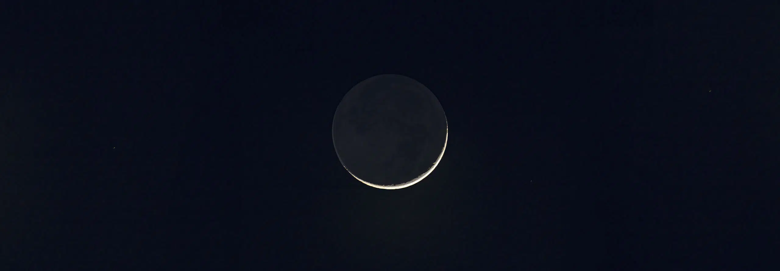 article Lua Nova em Peixes 2026: Sementes Crescem na Escuridão